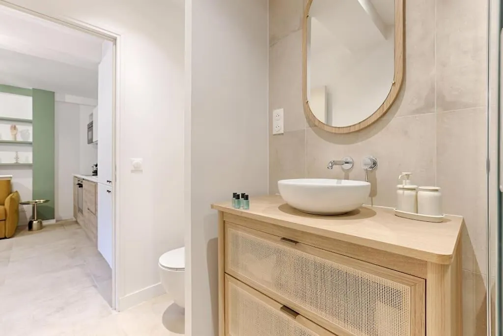 Mykeypers - Chic & Cozy Flat 4P - Republique Apartment Paris