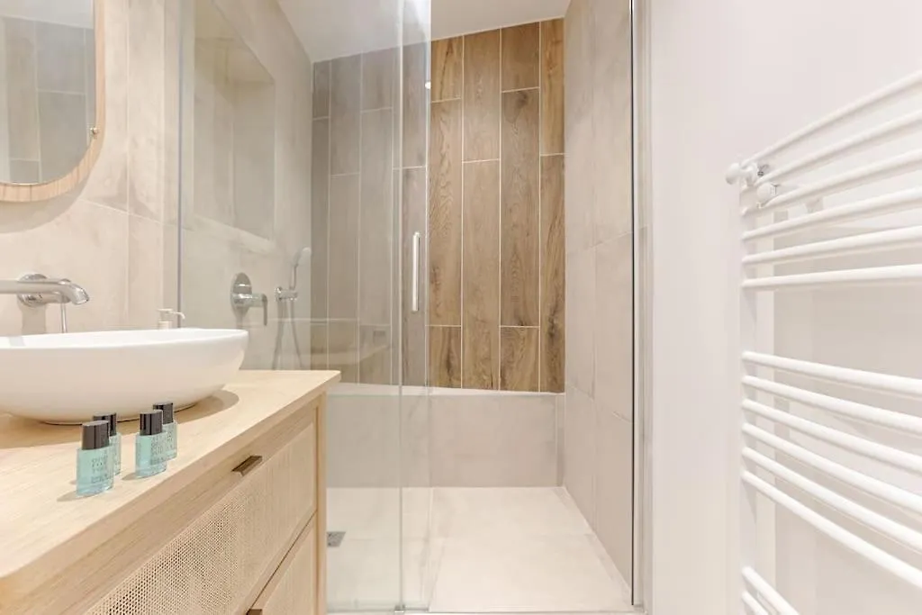 Mykeypers - Chic & Cozy Flat 4P - Republique Apartment Paris France