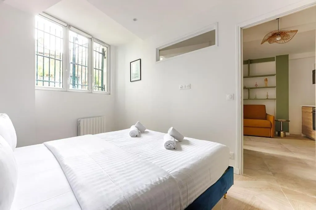 Mykeypers - Chic & Cozy Flat 4P - Republique Apartment Paris