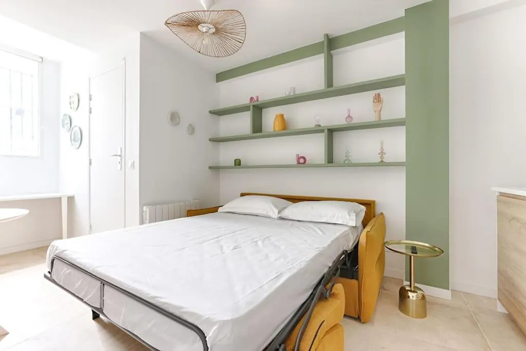 Mykeypers - Chic & Cozy Flat 4P - Republique Apartment Paris France