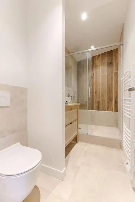 Mykeypers - Chic & Cozy Flat 4P - Republique Apartment Paris